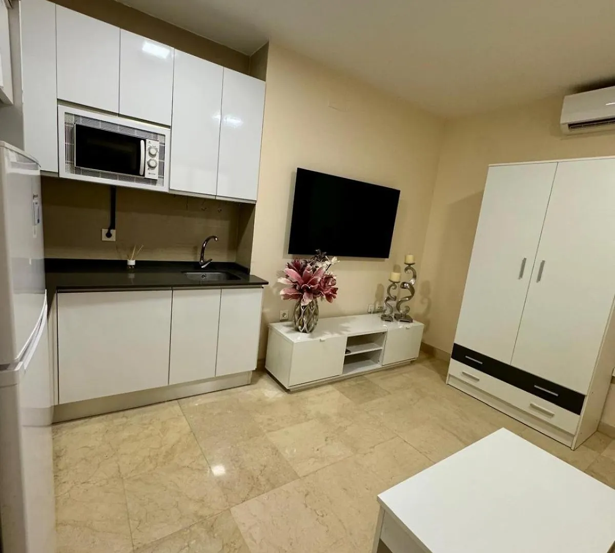 Apartment Apartamento En Lumbreras-Alameda Seville Spain